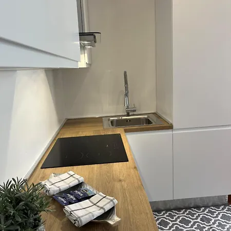 Saffron Suite, Just A Few Minutes From The Center And Station Pordenone