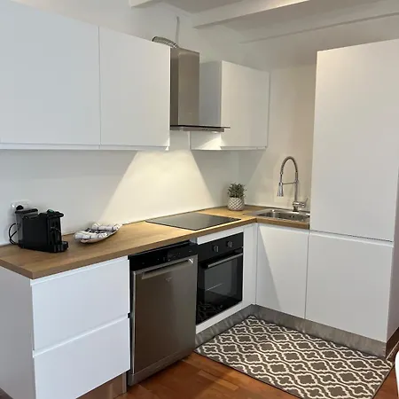 Saffron Suite, Moderna E Silenziosa Vicino Al Centro דירה *