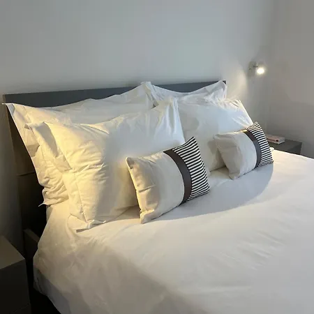 Saffron Suite, Moderna E Silenziosa Vicino Al Centro פורדנונה