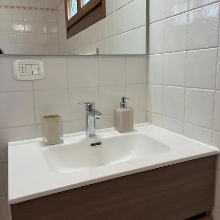 Saffron Suite, Just A Few Minutes From The Center And Station Pordenone