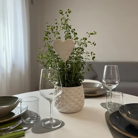 דירה Saffron Suite, Just A Few Minutes From The Center And Station