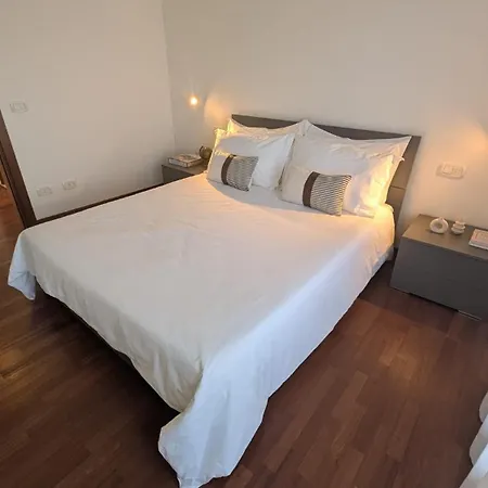 Saffron Suite, Moderna E Silenziosa Vicino Al Centro Apartament